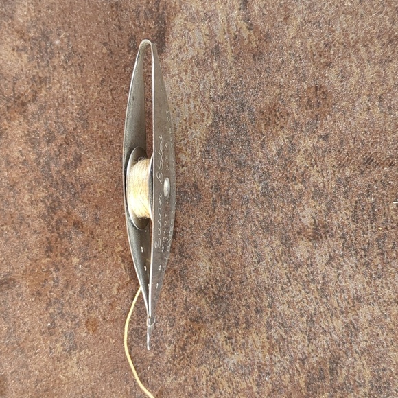 Vintage Susan Bates Tatting Needle - Picture 3 of 3